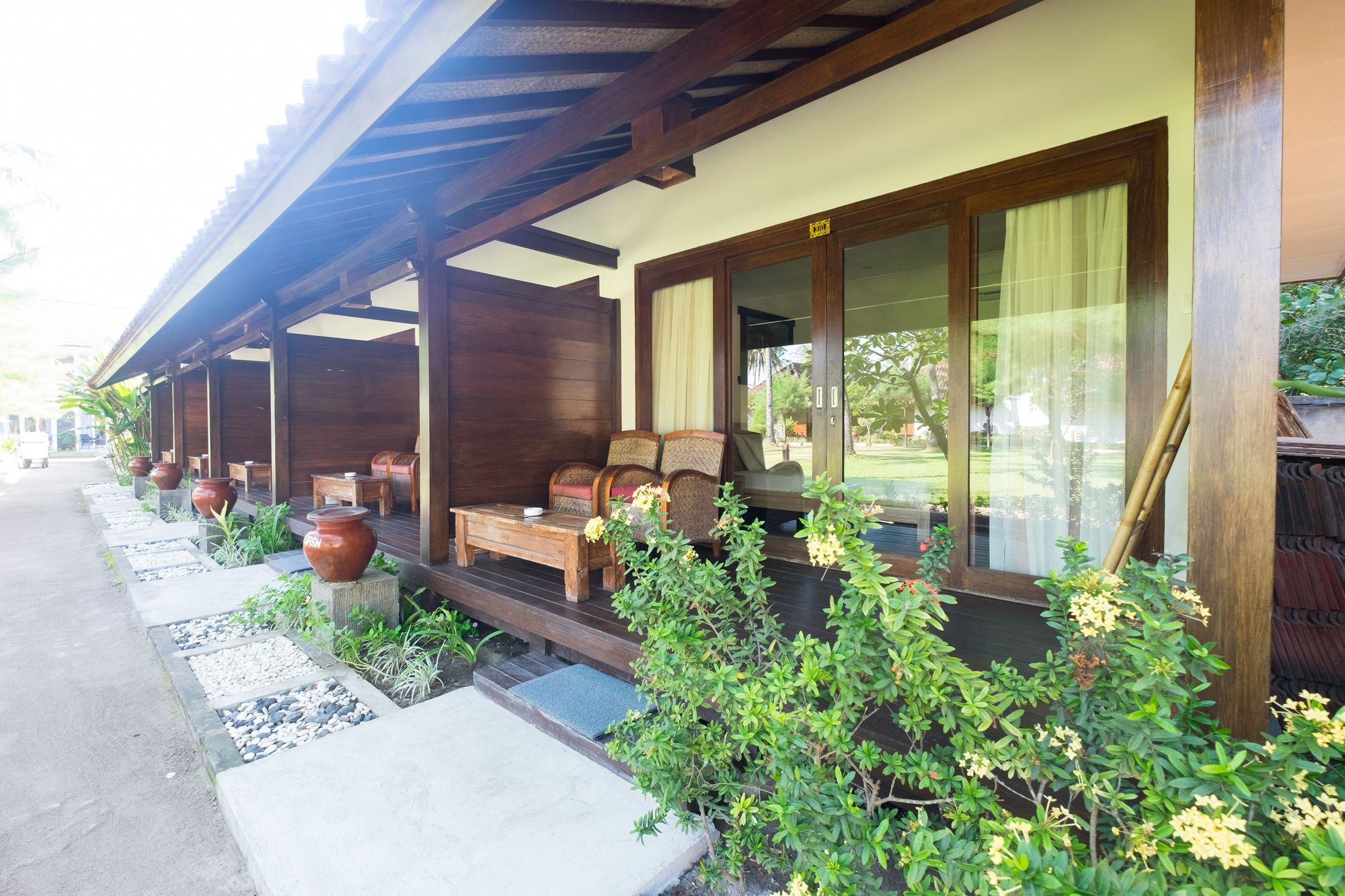 Royal Regantris Villa Karang Gili Air Bagian luar foto