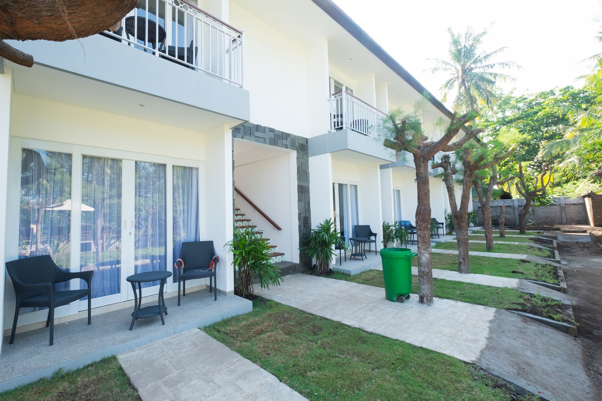 Royal Regantris Villa Karang Gili Air Bagian luar foto