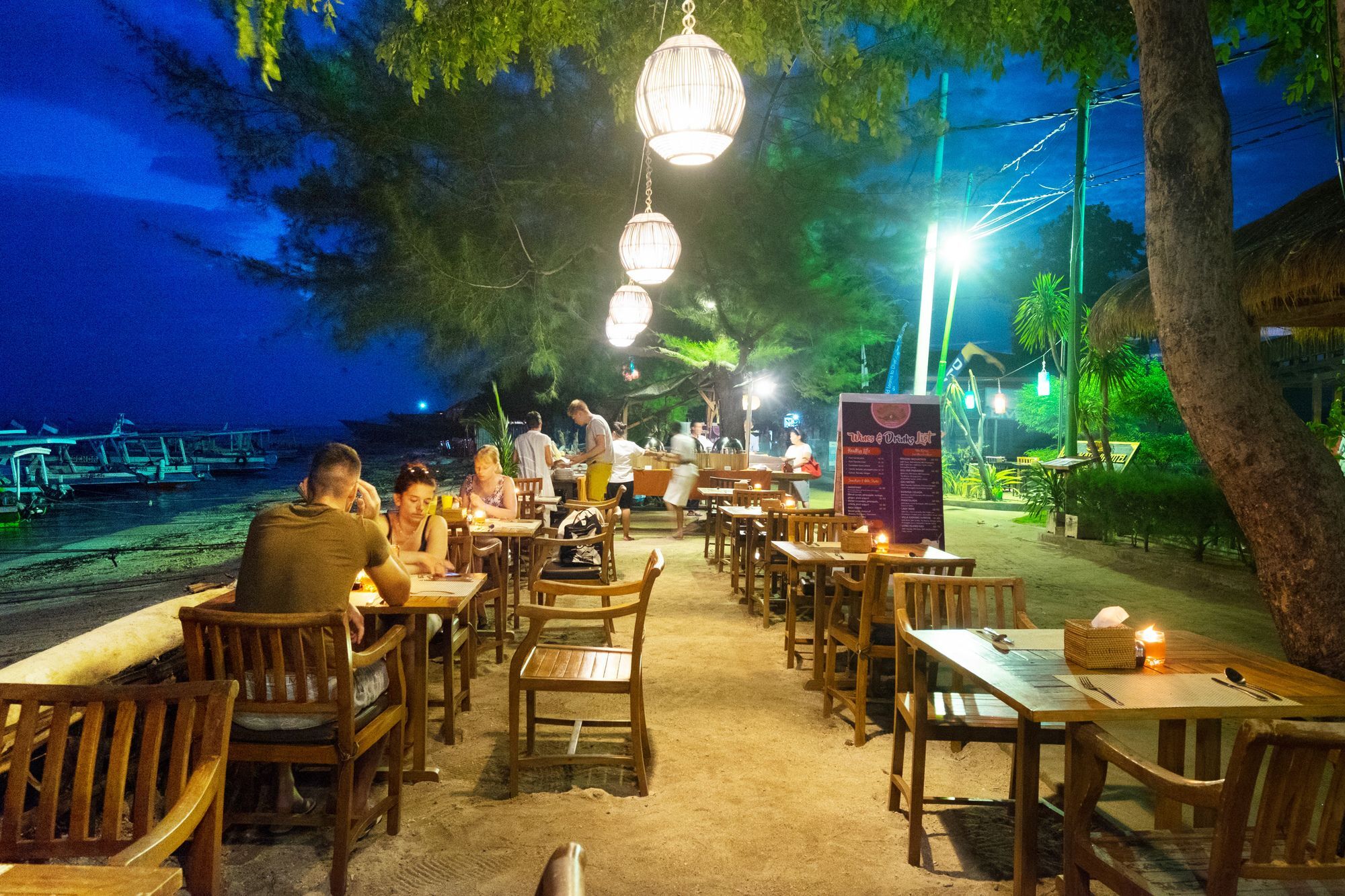 Royal Regantris Villa Karang Gili Air Bagian luar foto