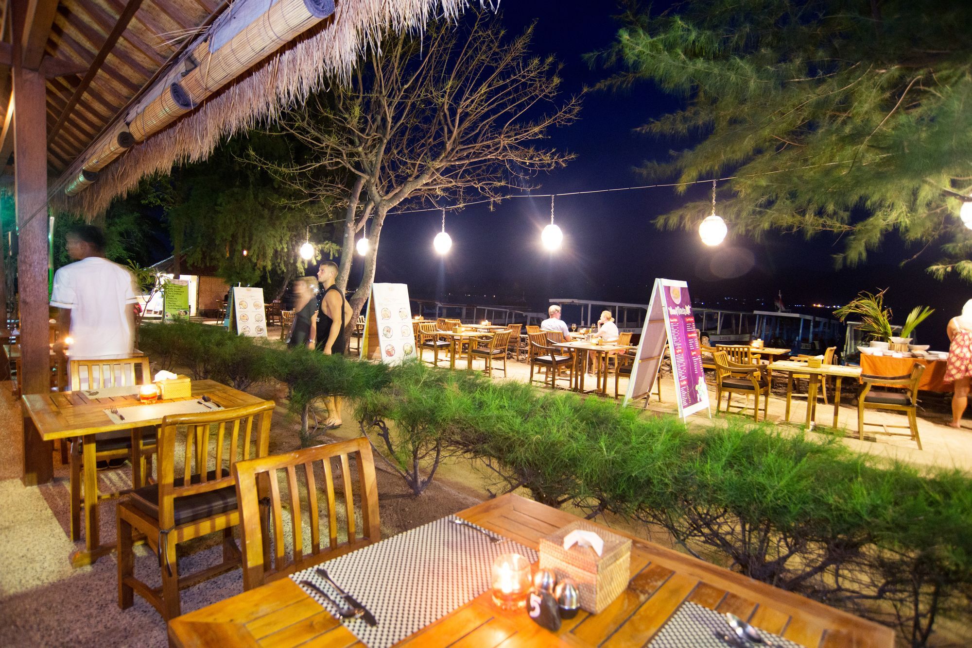 Royal Regantris Villa Karang Gili Air Bagian luar foto
