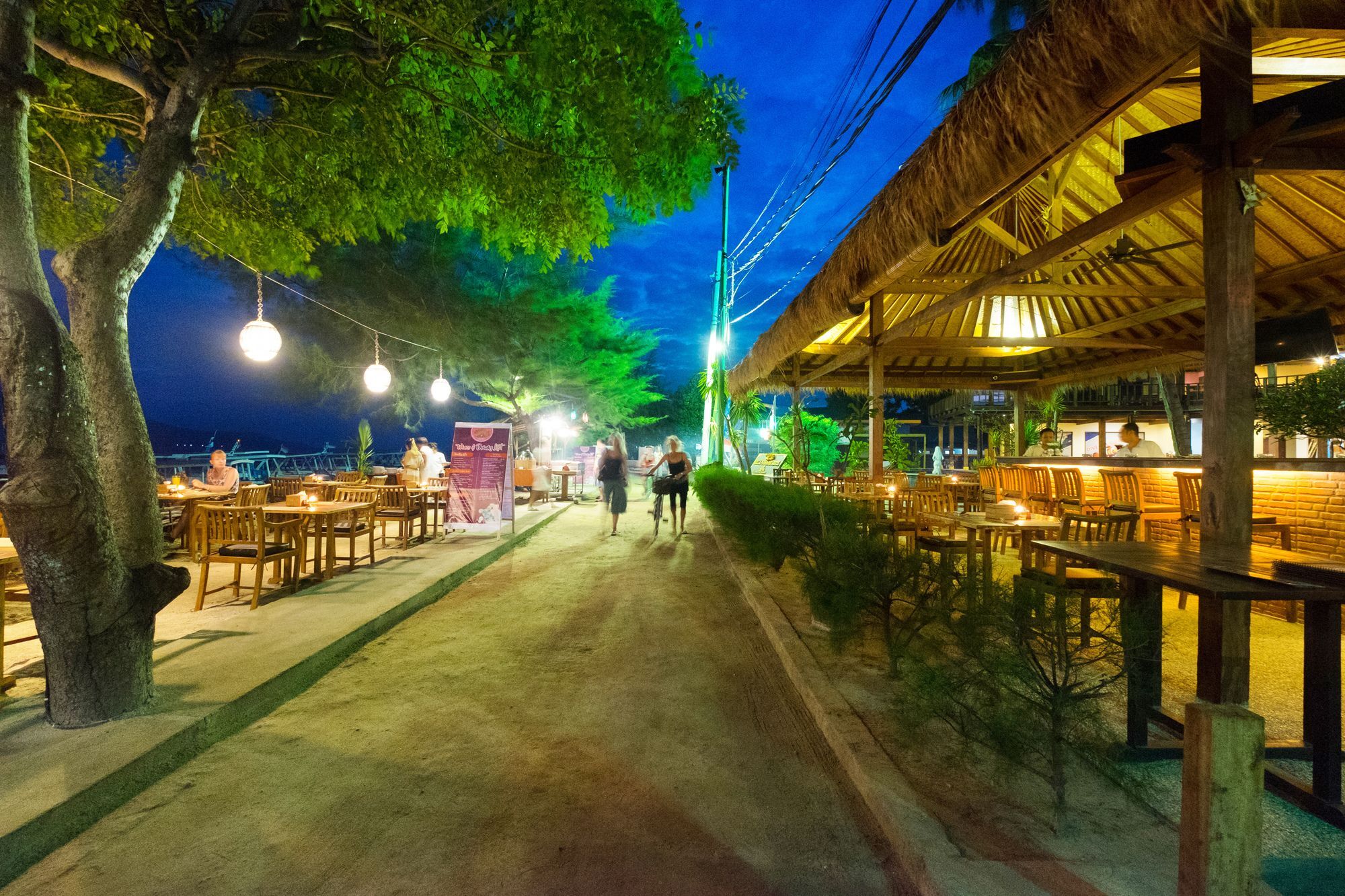 Royal Regantris Villa Karang Gili Air Bagian luar foto
